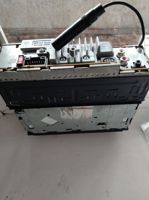 Автомагнитола KENWOOD.