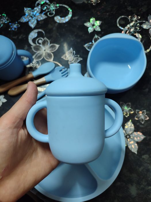 Силіконовий дитячий посуд