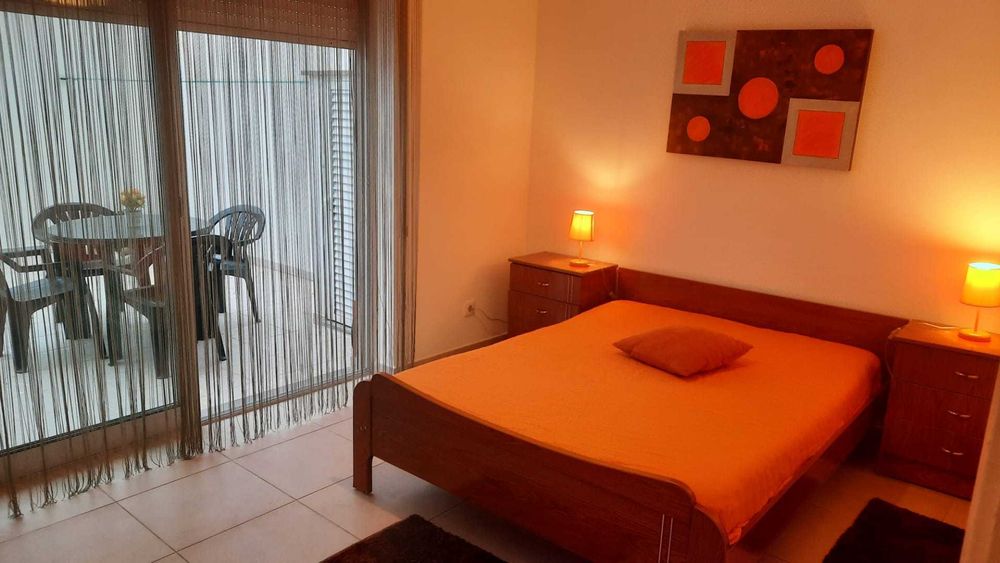 Arrenda-se apartamento T1 para férias-  Setembro
