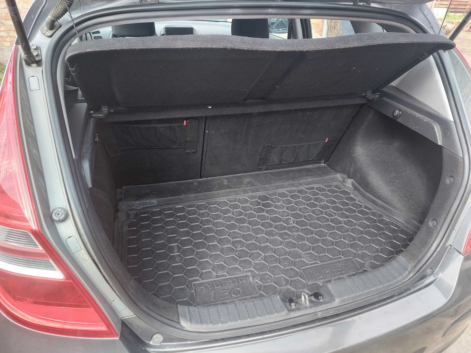 Авто Hyundai i30 2008 року. Двигун 1,4.