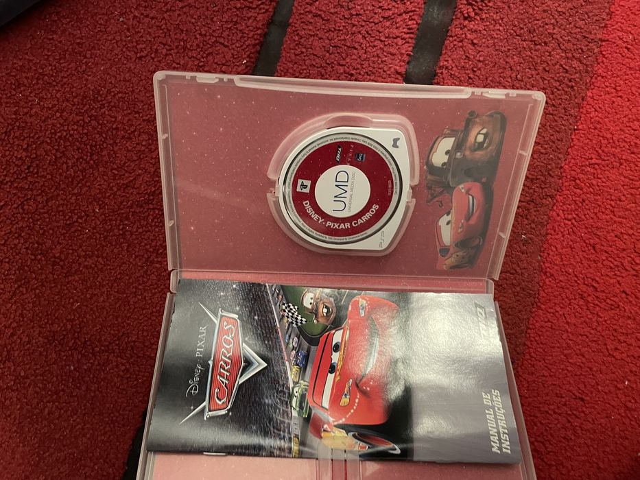 Jogo Carros Disney Pixar para a PSP