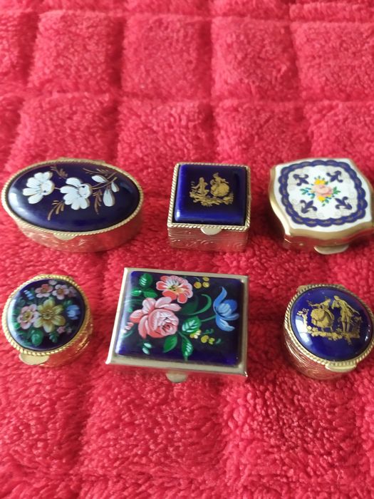 Caixinhas de comprimidos