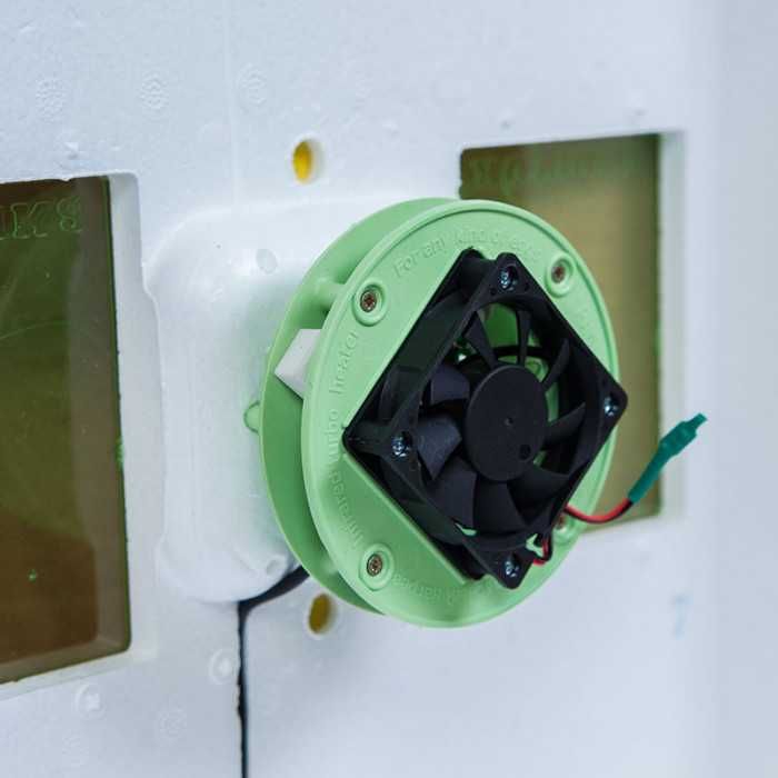 РЯБУШКА Smart 70 12в Турбо цифровий механічний інкубатор