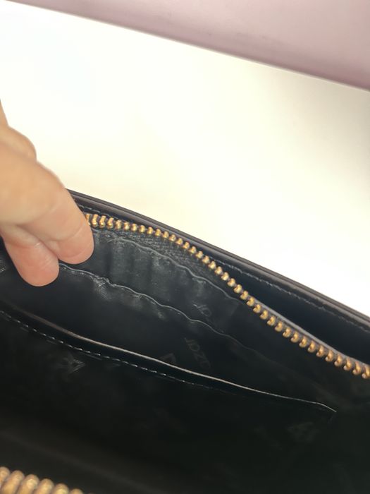 Czarna torebka Kazar