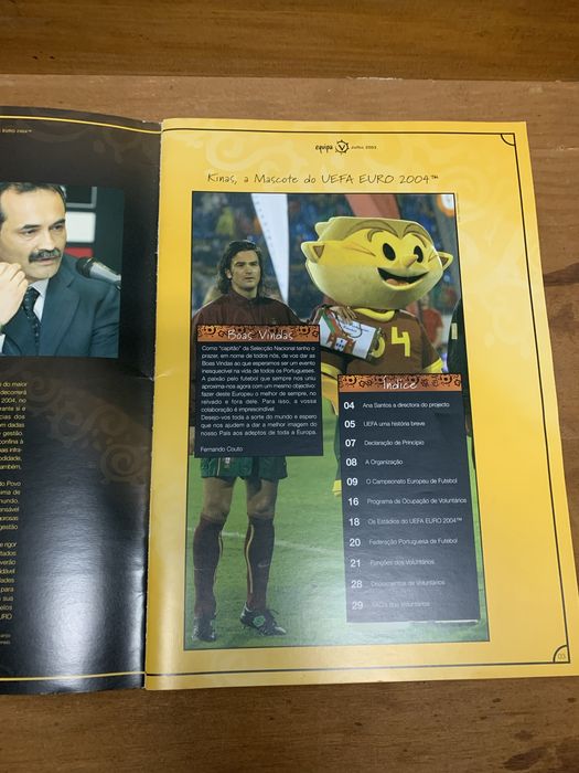 Revista para os voluntarios do Euro 2004
