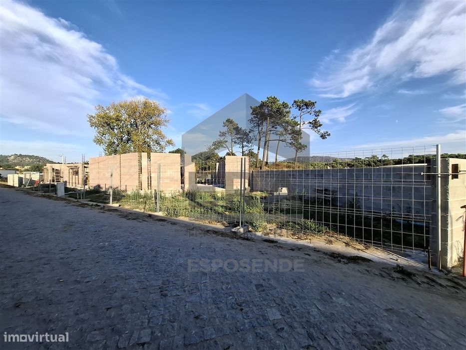 Moradia T3 com Piscina S. Paio de Antas