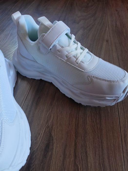 Sneakersy damskie 39
