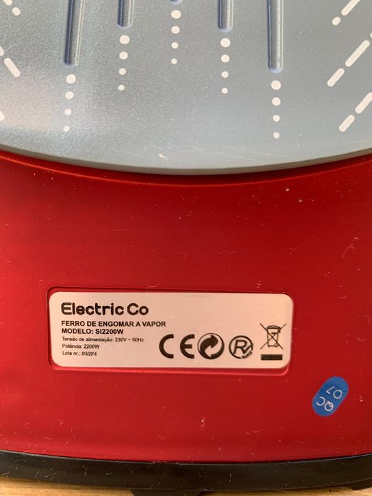 Ferro de engomar a funcionar