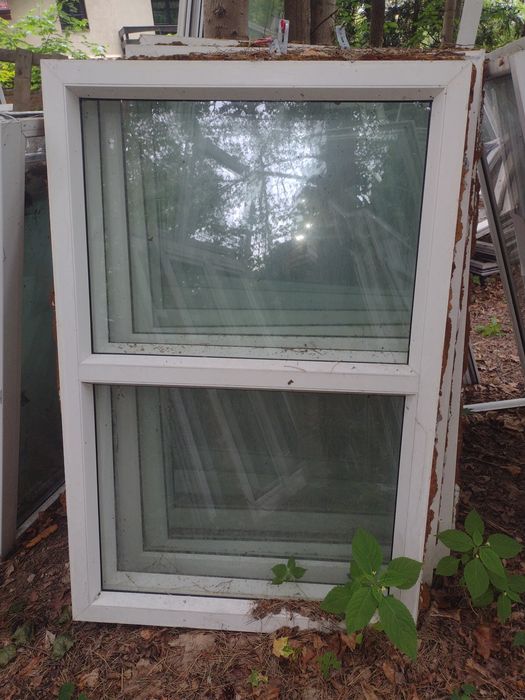 Okno 146 x 96 cm pcv dostępne 5 sztuk