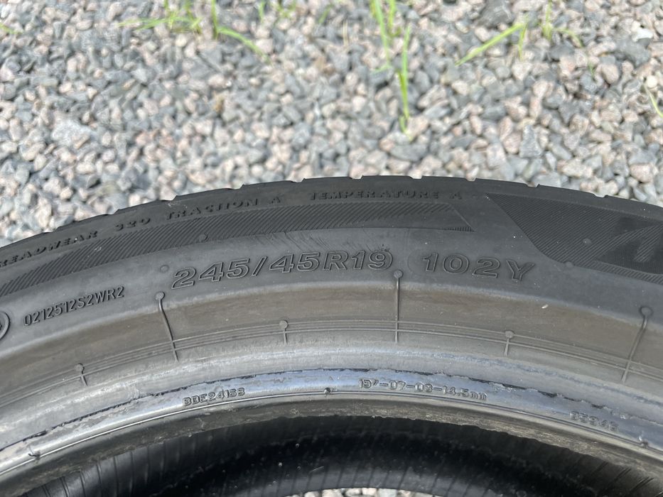 Пара літніх шин Bridgestone 245/45 R19 Turanza 6 Enliten