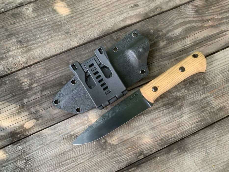 Універсальний похідний ніж, ніж виживання з чохлом Kydex