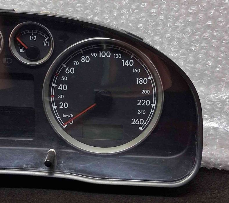 Quadrante / Painel de Instrumentos 3B0920827A - VW PASSAT B5.5