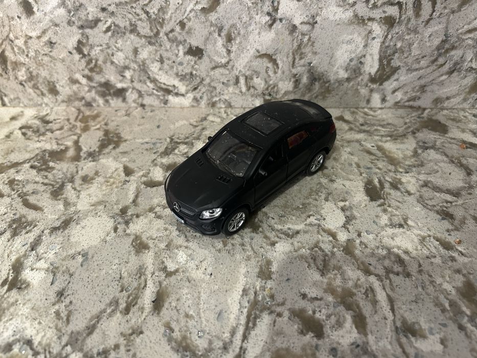 Моделька Mercedes-benz GLE coupe
