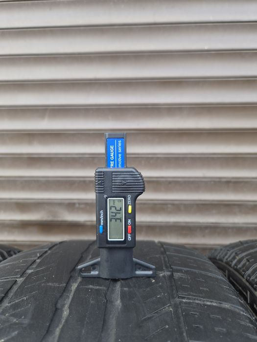 Шини літні  235/55/r17, Hankook  Dynapro HP.