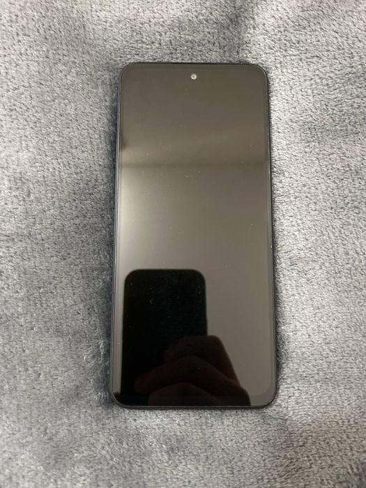 Телефон  Xiaomi Redmi 12