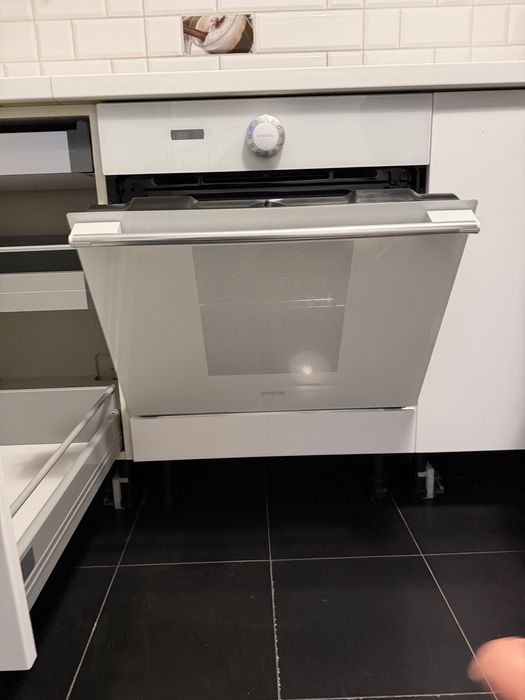 Biala kuchnia ze sprzetem REZERWACJA DO 3.01