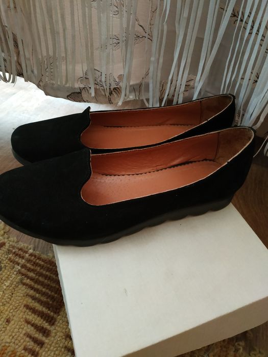 Продам замшевые балетки