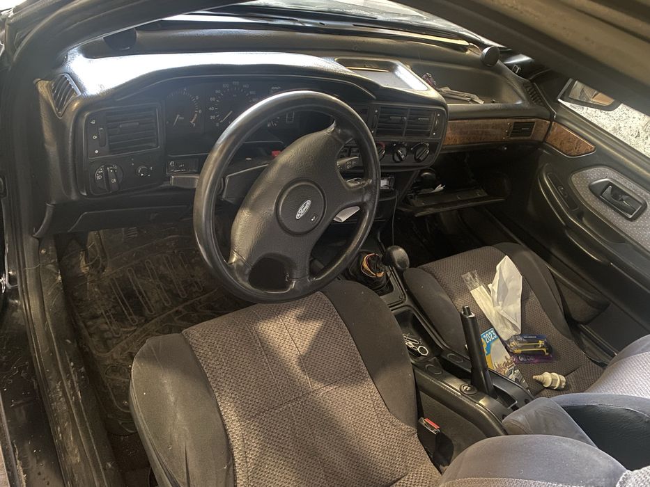 Розбираю Ford Scorpio 1992