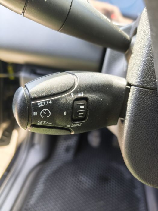 Peugeot 3008 2011р 1,6дизель механіка