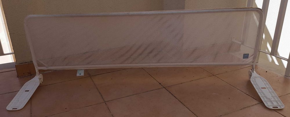 Vendo Mobiliário Usado de Quarto Criança c/ 7 Peças