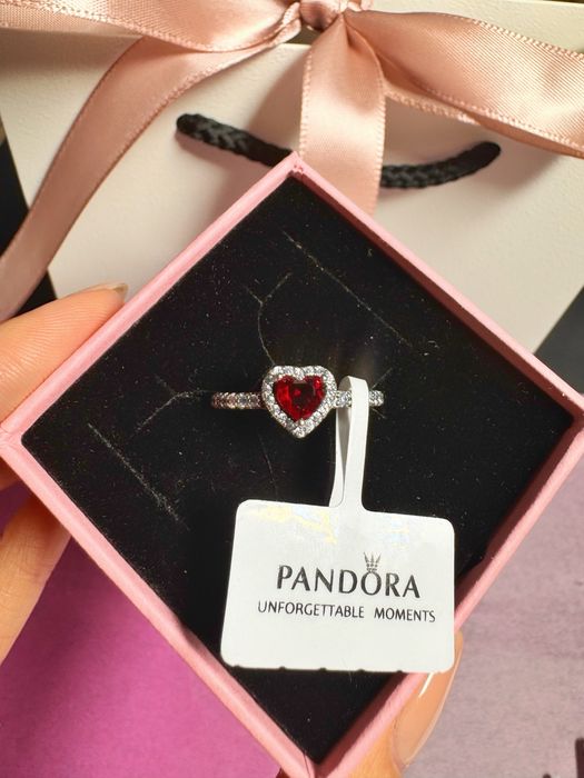 Каблучка з серцем Пандора сервоне сердечко Pandora