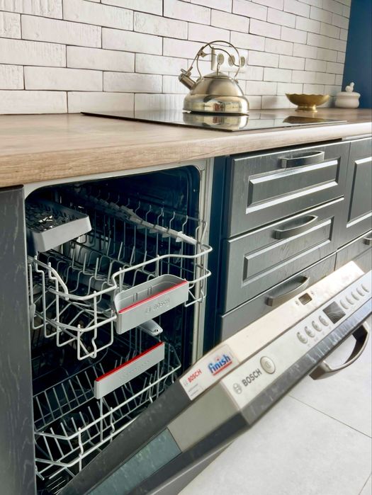 2-кімнатна у новобудові 70 м2 з елітним ремонтом та меблями. (4й Тавр)