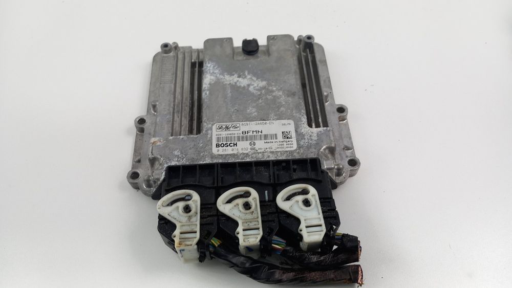 Ford Mondeo Mk4 Komputer Silnika 8G91-12A650-En 0281014832