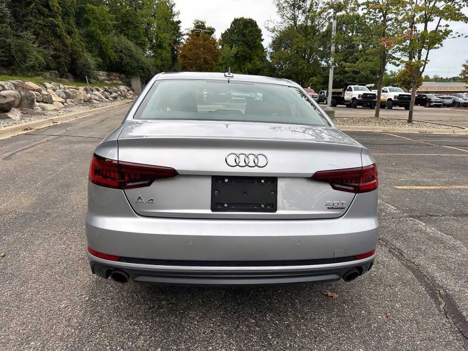 Audi A4      2018