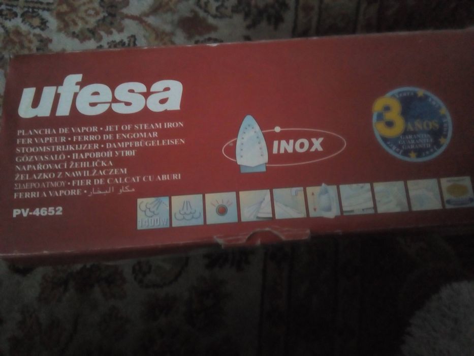 Ferro a vapor Ufesa. Novo