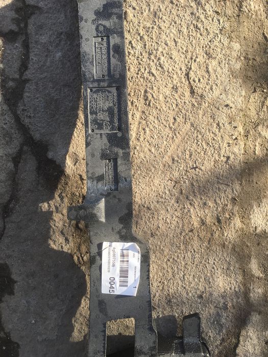 AUDI абсорбер наповнювач бампера 4g0807550j