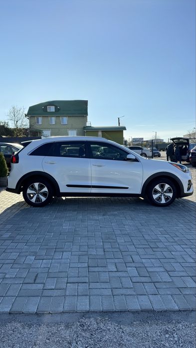 Доглянутий KIA NIRO КІА НІРО ECO HYBRID 2020 р 1,6 бенз/електро 6АКПП