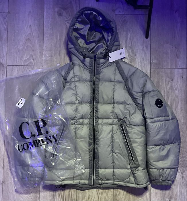 Пуховик Cp Company DD Shell нові