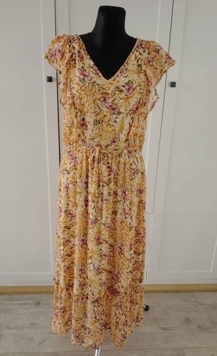 Letnia zwiewna sukienka maxi 44