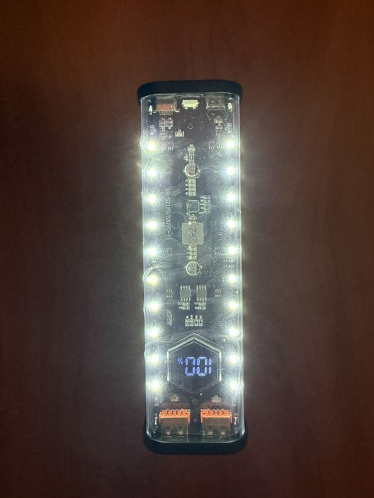 Павербанк з ліхтариком 20 000 мАг