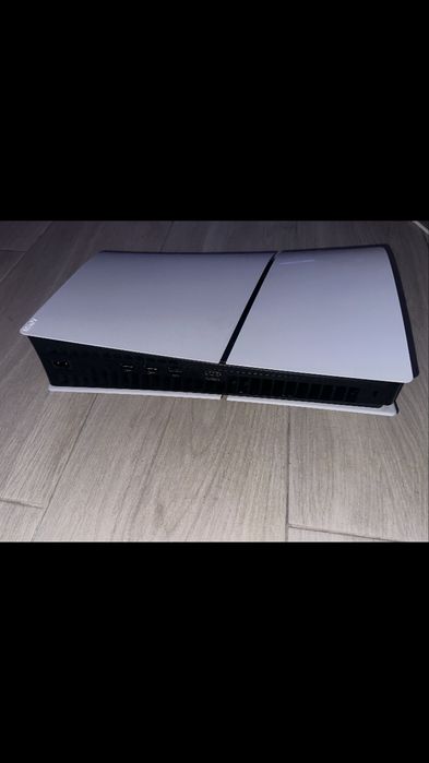 Ps5 slim 1TB c/ comando