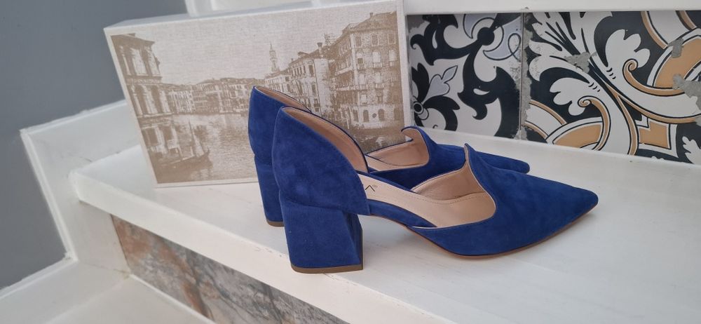 Venezia Nowe . V