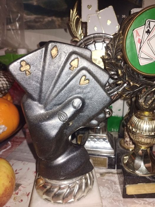 Taças de motivo de cartas