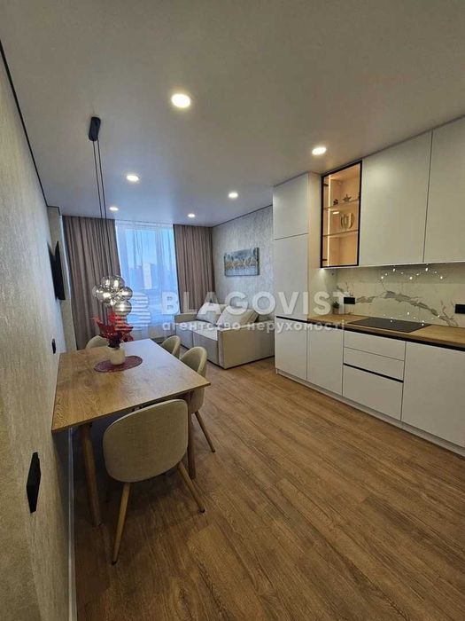 Продаж квартири ЖК Варшавський -2