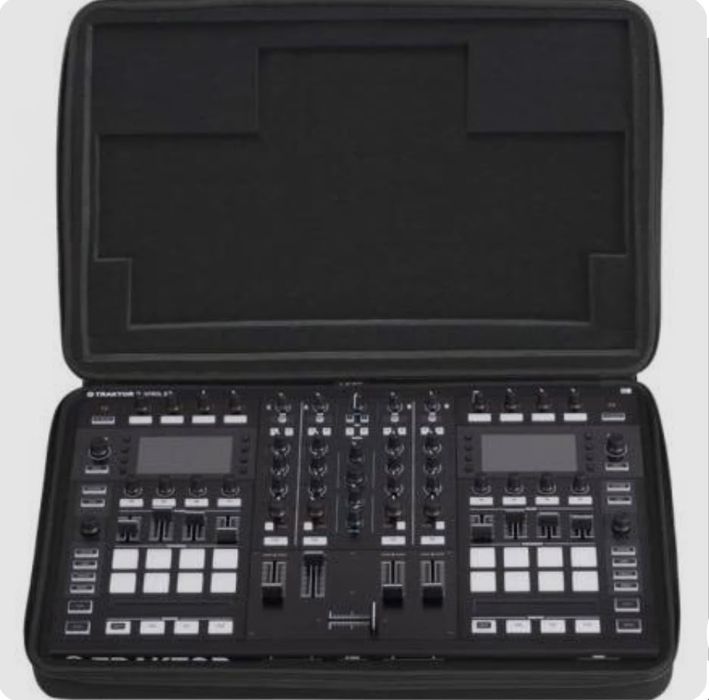 Controladora Traktor KONTROL S8