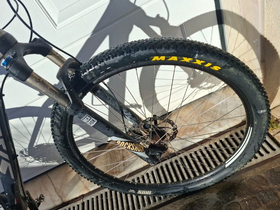 Bicicleta sava semi nova