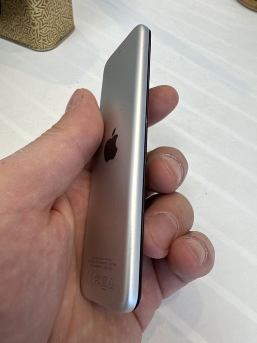 Apple tv пульт новий