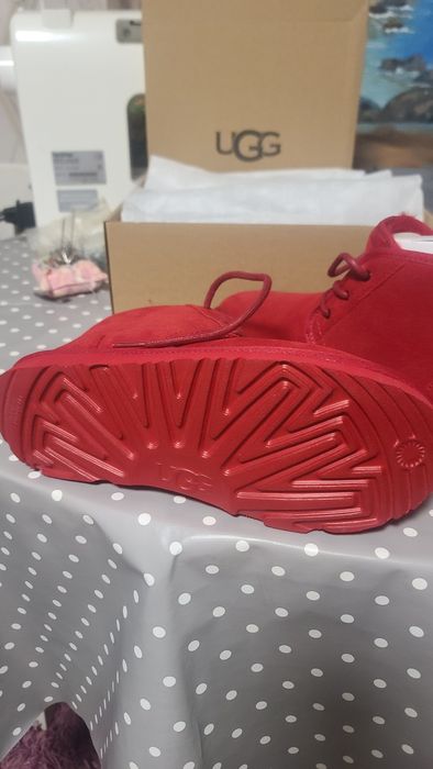 Продам оригінальні  UGG 38 розмір