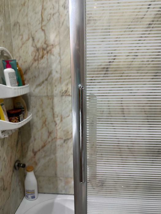 Resguardo para Banheira com 1 porta _  1.55m. x 1.50m