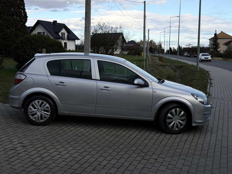 Opel Astra 2006r