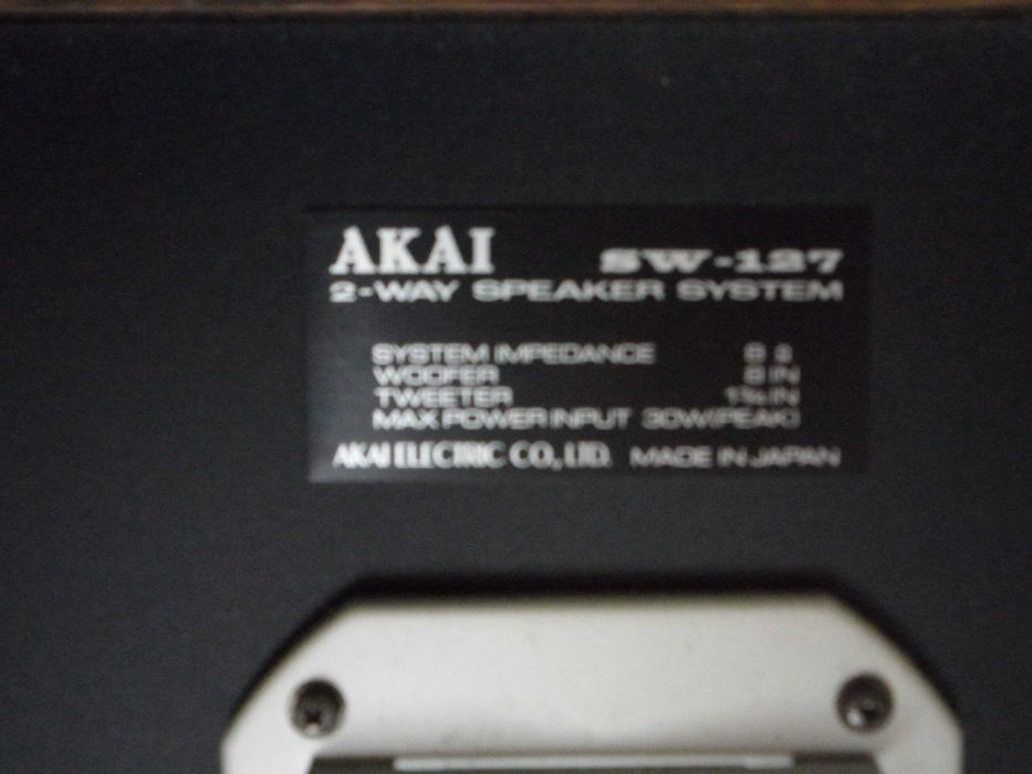 Colunas AKAI em bom estado