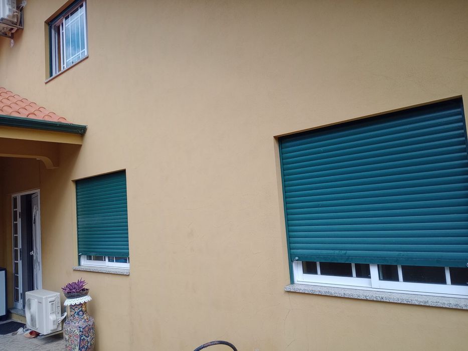 13 janelas + 2 portas