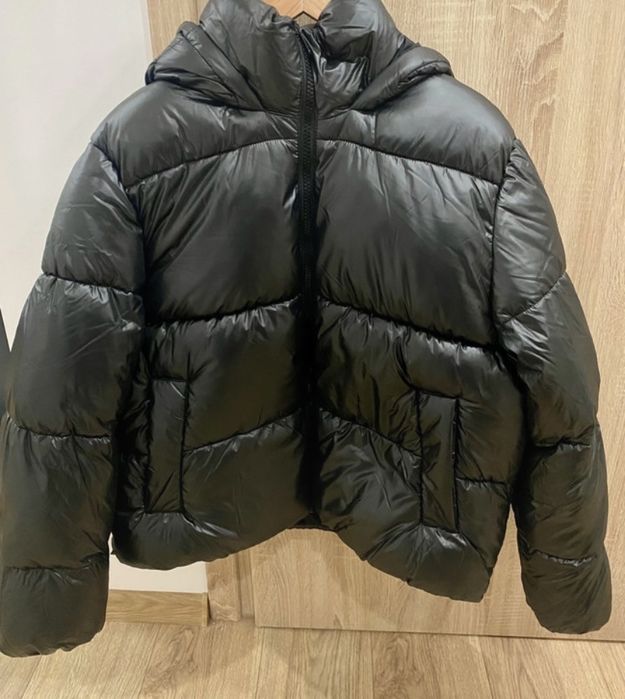 Kurtka zimowa puffer z kapturem damska