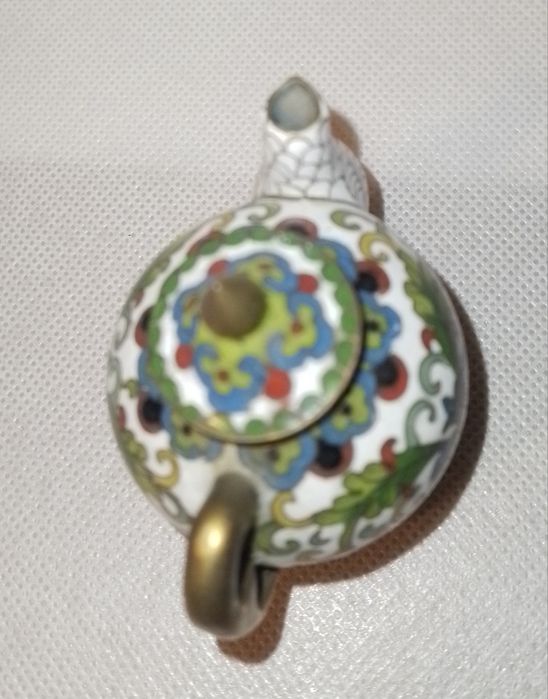 Bule em cloisonne Gu Yi Zhai Zang