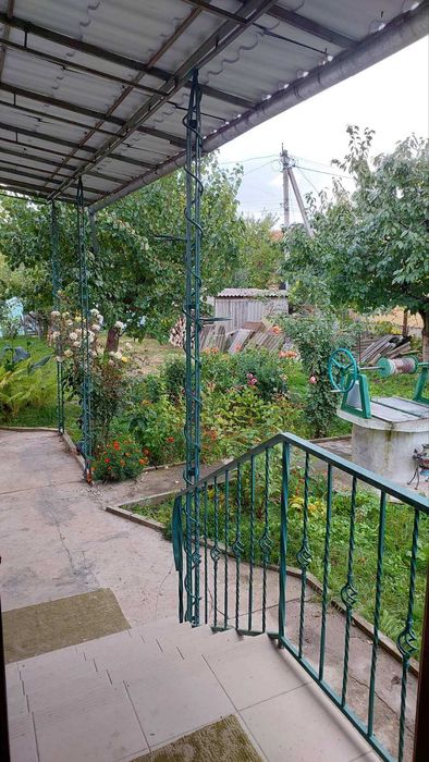 Продаж  будинку . 12сот. землі.