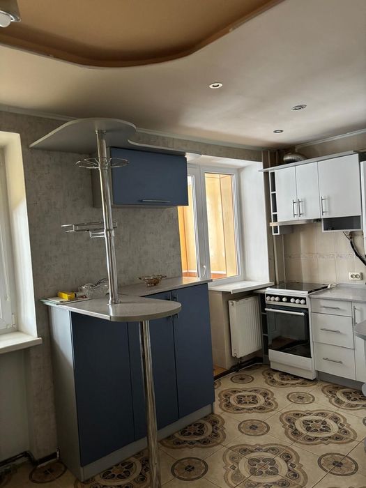 Продам 2к квартиру Рогань